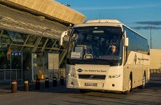 Transporte entre o aeroporto e Reykjavík